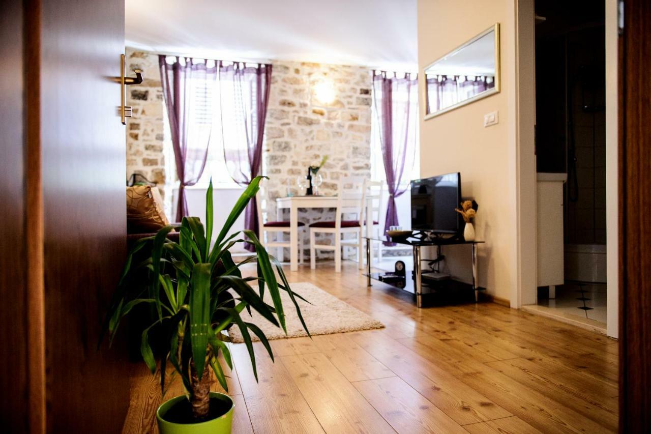 Apartment Peristil Cardo สปลิท ภายนอก รูปภาพ